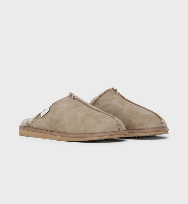 Suede slippers
